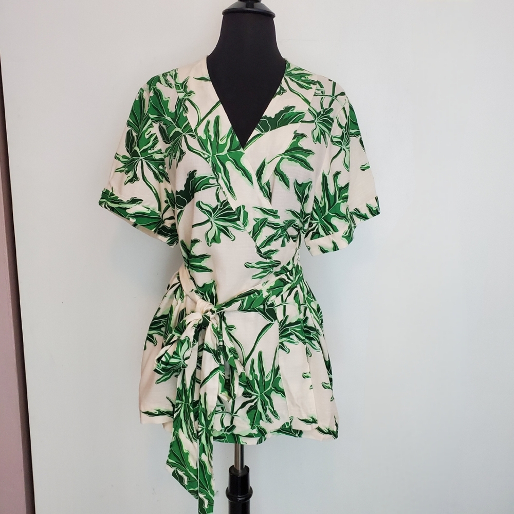 Emily Mccarthy Day Robe Top Rose Jungle Print  Size Small Cream Green
